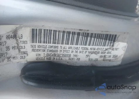 2006 Jeep Commander из США, поврежденный, VIN 1J8HG48K36C356938